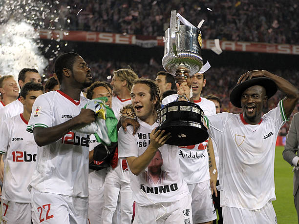 的策略为阿 的策略为阿